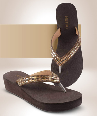 METRO Women Wedges(Gold , 4)