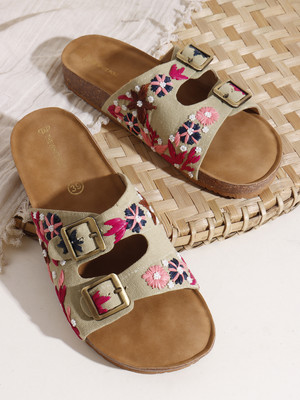 The White Pole Women Flats(Olive , 8)