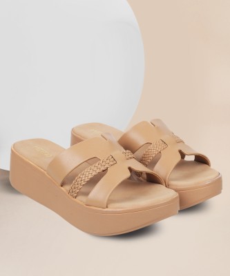 METRO Women Wedges(Beige , 7)