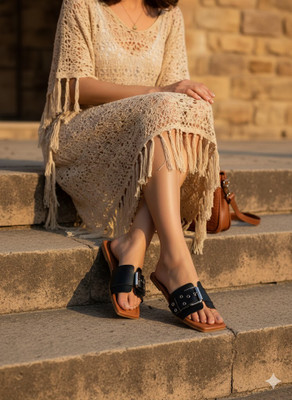 Longwalk Women Flats(Black , 6)