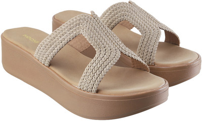 MOCHI Women Casual(Beige , 8)