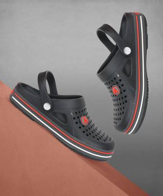 Aqualite Men Black, Grey Clogs