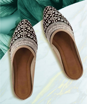 MK CRAFT Women Flats(Black, Silver , 8)