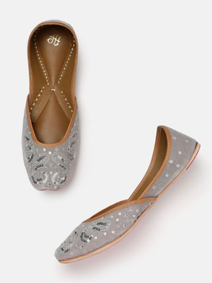 House of Pataudi Women Flats(Grey , 6)