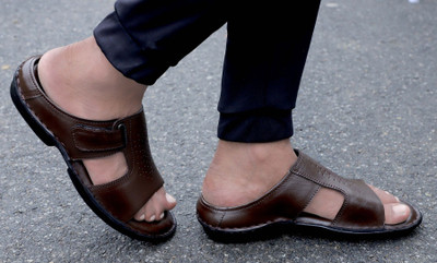 house of common Men Flats(Brown , 10)