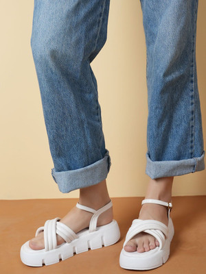 Roadster Women Sandals(White , 6)