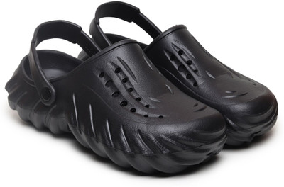HRX by Hrithik Roshan Men Sandals(Black , 6)