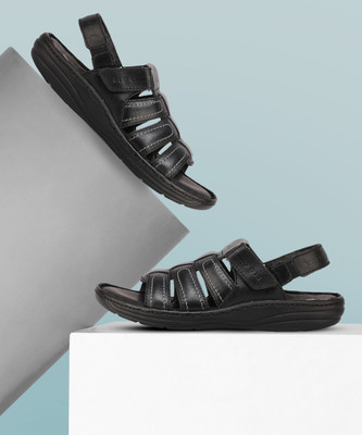 RED CHIEF Men Sandals(Black , 7)