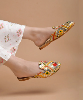 SHOETOPIA Women Flats(Gold , 7)