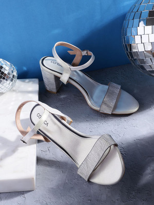 CORSICA Women Heels(Silver , 3)