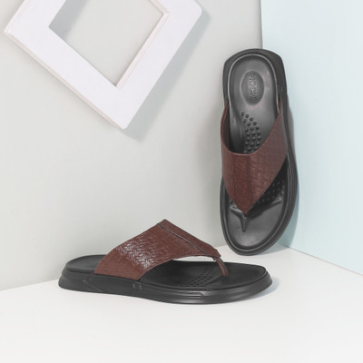 MOCHI Men Sandals(Tan , 6)