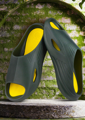BERSACHE Men Slides(Yellow , 6)