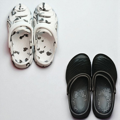 Monrav Men Clogs(White, Black , 10)
