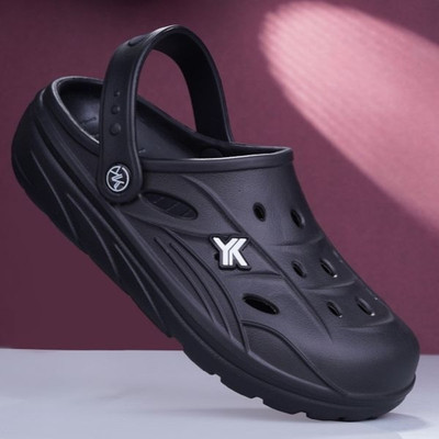 Yokai Men Clogs(Black , 8)