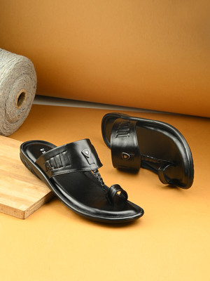 WAINERS SoftStride Kolhapuri Leather Slipper's | Daily Casual wear | Airmix Sole Sandals Men Sandals(Black , 9)