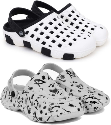 Pampy Angel Men Clogs(Black, Grey , 7)