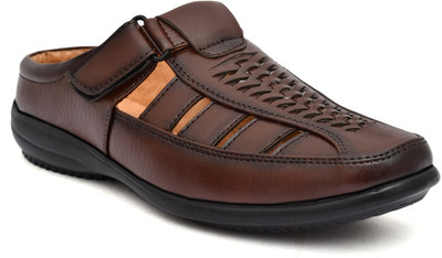 Peclo Men Casual(Brown , 6)