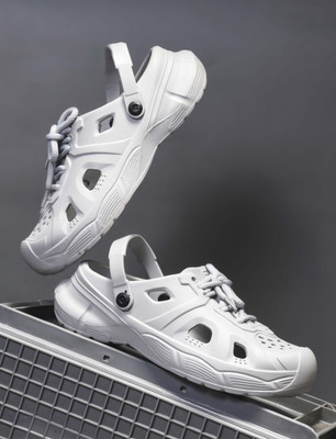 HRX by Hrithik Roshan Men Clogs(Grey , 10)