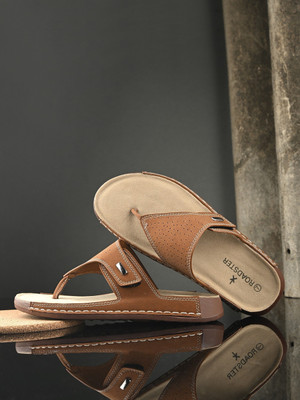 Roadster Stylish Dual Strap Buckle Design Men Sandals(Tan , 8)