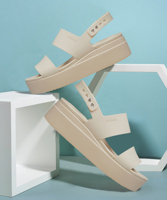 CROCS Women Heels(Beige , 5)