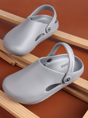 Feet Runner Men Clogs(Grey , 6)