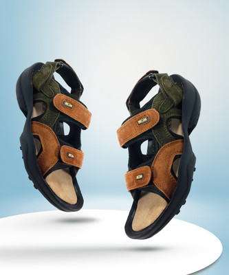 Wombley Men Sandals(Multicolor , 9)