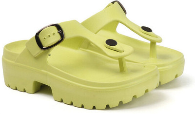 Feet Runner Women Clogs(Green , 8)