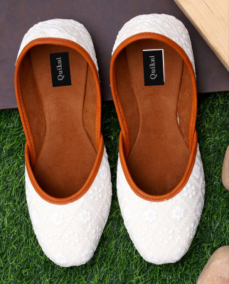 Quikni Women Flats(White , 9)
