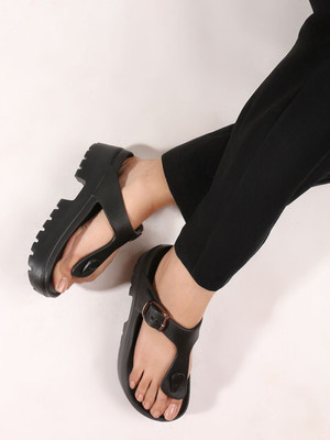 HRX by Hrithik Roshan Women Clogs(Black , 7)