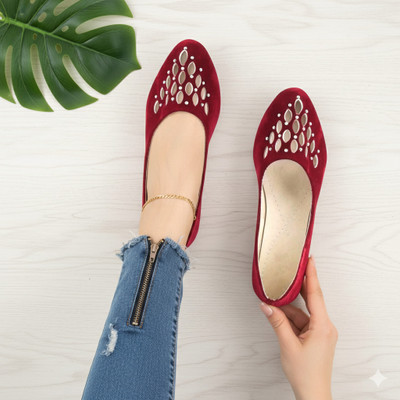 RuWin FASHION Women Wedges(Maroon , 8)