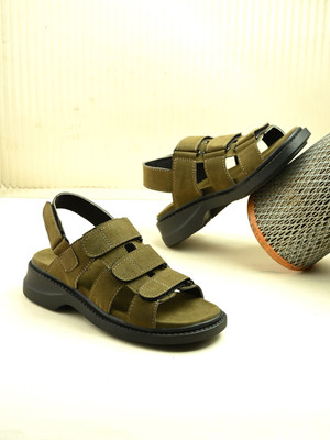 FAV SHOES Men Casual(Green , 10)