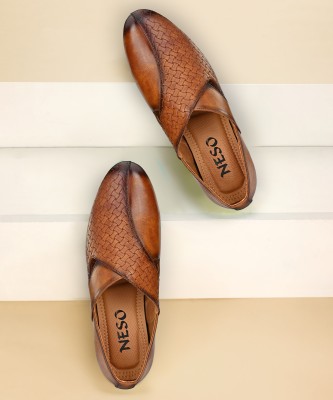 Neso Men Flats(Brown , 9)