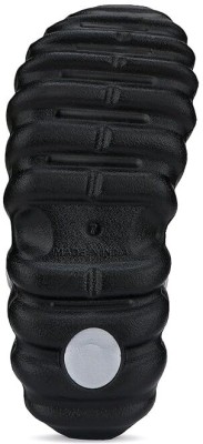 MAXOUT Men Clogs(Black , 8)