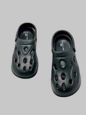 M7 By Metronaut Men Clogs(Black , 8)
