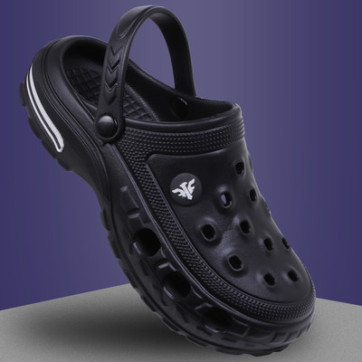 DASHNY Boys Slip-on Clogs(Black , 6 - 7 year)