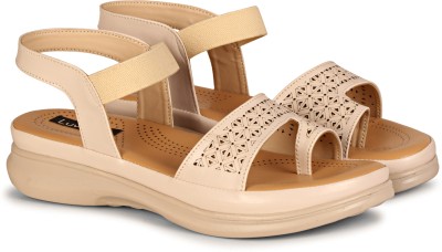 LEE FEET Women Wedges(Off White , 7)