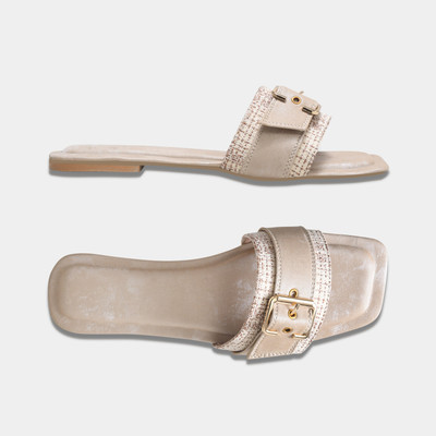 PEEK Women Flats(Off White , 4)