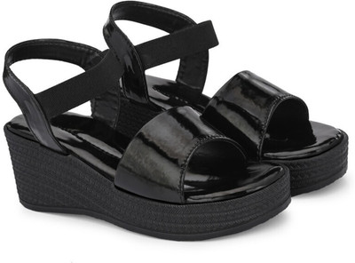 GISHU TRADERS Women Casual(Black , 7)