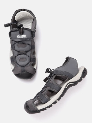 Roadster Men Sandals(Grey , 7)