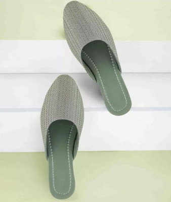 YADAVI CREATION Women Bellies(Green , 7)