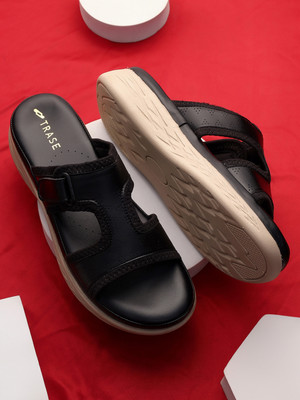 TRASE Women Flats(Black , 4)