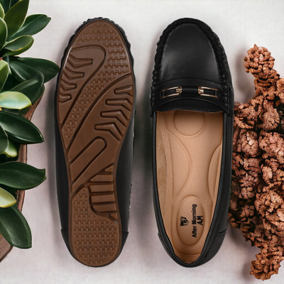 PMS Women Casual(Black , 4)