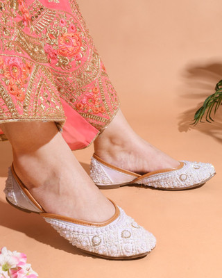 SELFIEE Women Bellies(White , 5)