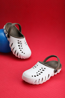 GRIPTON Men Clogs(White , 6)