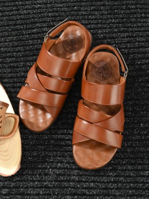 UNDERROUTE Men Tan Sandals
