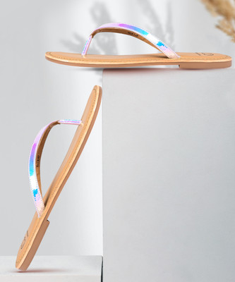 CARLTON LONDON Women Flats(White , 4)