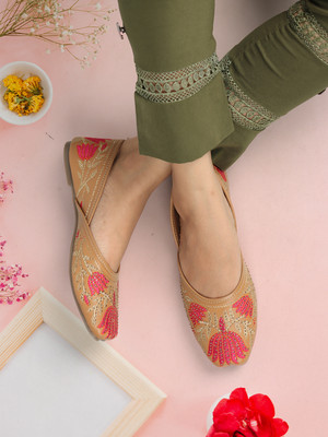 ICONICS Women Bellies(Tan , 8)