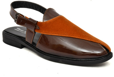 Loox Over Men Sandals(Tan , 6)