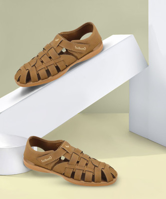 WALKAROO Men Sandals(Tan , 6)