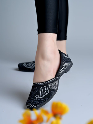 SHOETOPIA Women Bellies(Black , 8)